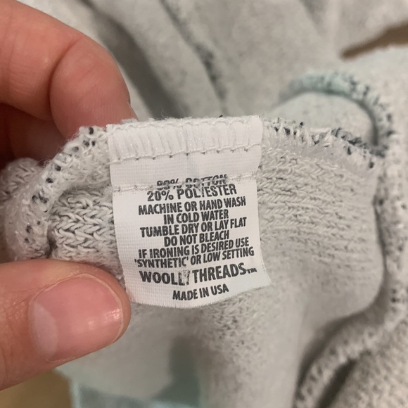 Wooly Threads Sweater - Picture 5 of 6